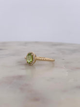 Load image into Gallery viewer, Peridot Diamond Rope Ring
