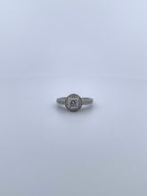 Load image into Gallery viewer, Platinum Engagement Ring
