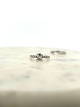 Load image into Gallery viewer, Oval Wedding Set
