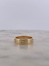 Load image into Gallery viewer, Men Gold Band
