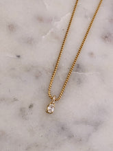 Load image into Gallery viewer, Oval Pendant with Necklace- 18k
