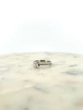 Load image into Gallery viewer, Round 3D Engagement Ring
