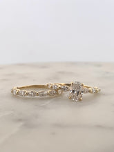 Load image into Gallery viewer, Oval with Marquees Engagement Ring
