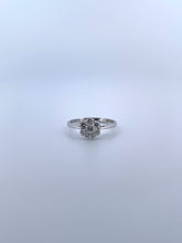 Load image into Gallery viewer, Flower Cluster Ring
