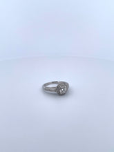 Load image into Gallery viewer, Platinum Engagement Ring
