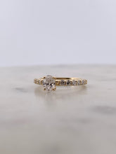 Load image into Gallery viewer, Oval- Engagement YG
