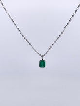 Load image into Gallery viewer, Emerald- Solitaire Pendant
