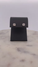 Load and play video in Gallery viewer, Diamond Round Earrings -WG
