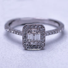 Load image into Gallery viewer, Emerald Shape Ring
